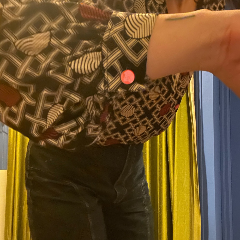 Handmade Blouse - Picture 2 of 6